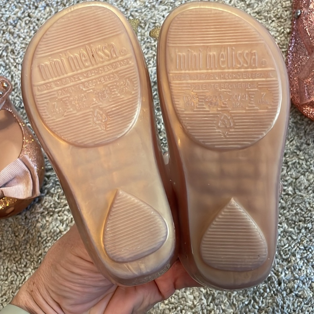 Mini Melissa - Picture 3 of 5